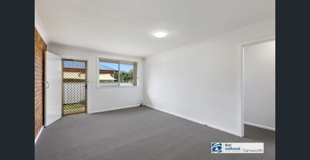 Freshly renovated 2-bedroom unit - Photo 4