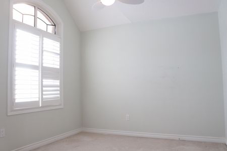 For Lease - 59 Hawke Crescent Unit# Main, New Tecumseth, Ontario - Photo 5