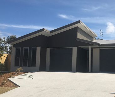 Comfortable Coastal Living in Peregian Springs - Photo 4