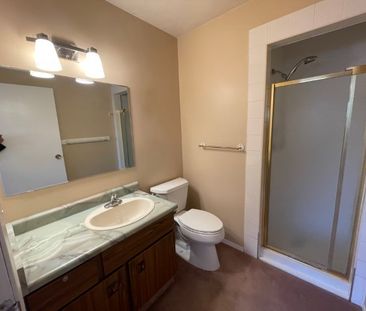 Super Bright 3-Bdrm/2-Bath Main Floor Suite - Photo 1