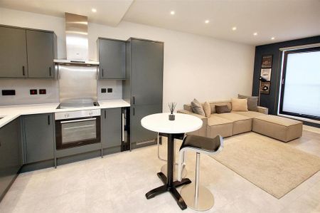 1 bedroom flat to rent - Photo 5