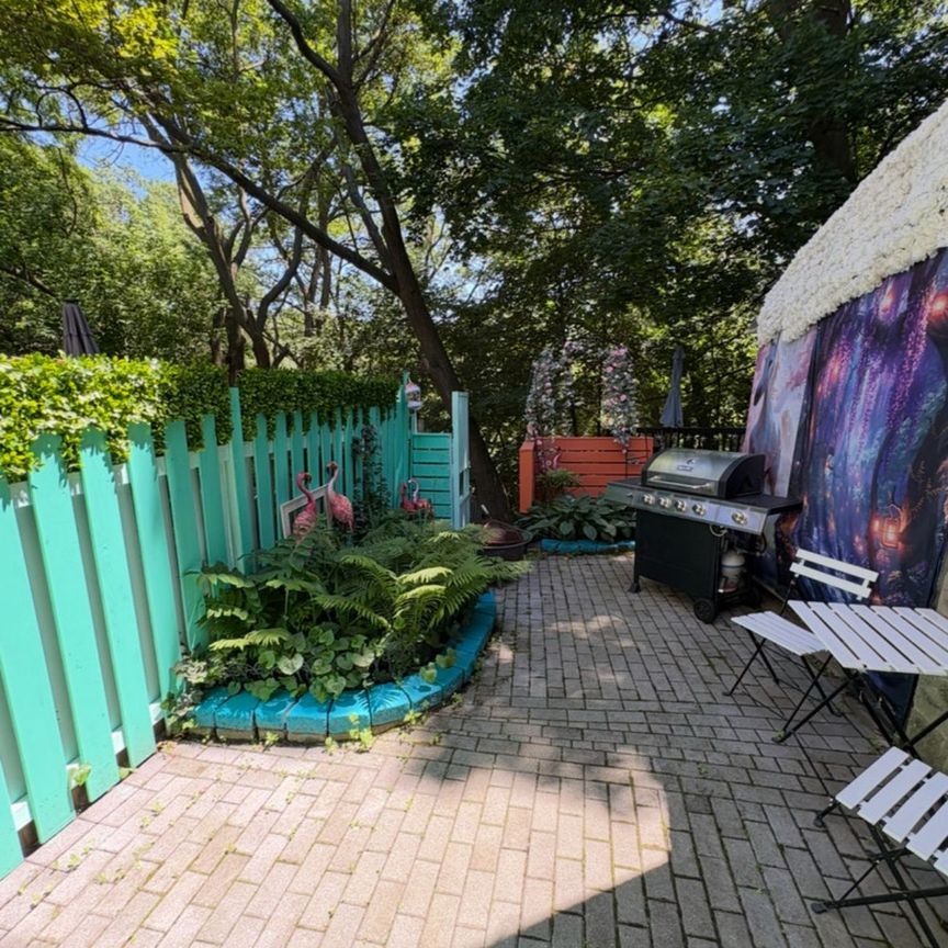 For Lease - 761 Kingston Road, Toronto, Ontario - Photo 1