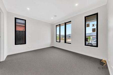 Brand New 3 Bedroom Home - Photo 5