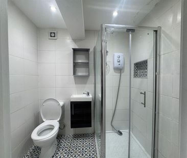 339 Hanworth Road TW3, London - Photo 2