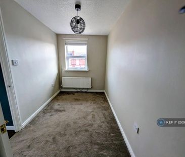 2 bedroom terraced house to rent - Photo 3