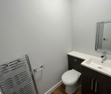 West View Road, Hartlepool - Photo 1