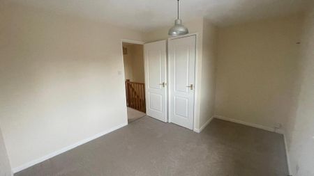 2 bedroom terraced house to rent - Photo 4