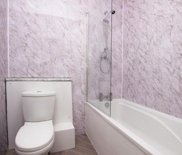 2 bedroom House To Let - Photo 5