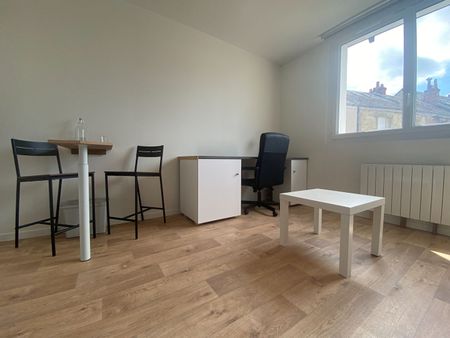"L'ÉTUDIANT" - Location Appartement tours : 21.55 m2 - Photo 2