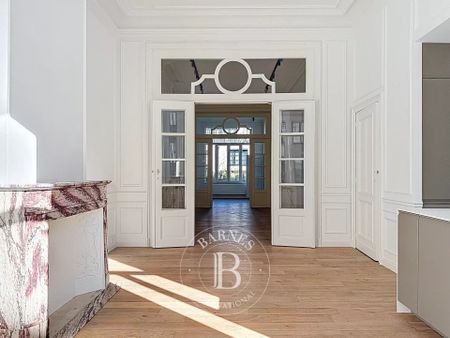 Châtelain - Beautifully renovated one-bedroom apartment. - Photo 5