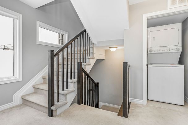 For Lease - 635 Makwa Private, Manor Park - Cardinal Glen and Area, Ontario - Photo 1