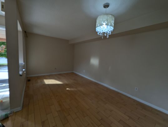 For Lease - 1423 Quest Circle, Mississauga, Ontario - Photo 1