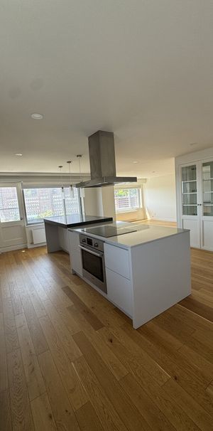 1 chambre - 3545 Chemin De La Côte-des-Neiges, Montréal - Photo 1