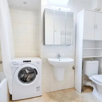 Pronájem bytu 1+kk/L/G, 33 m - Photo 1