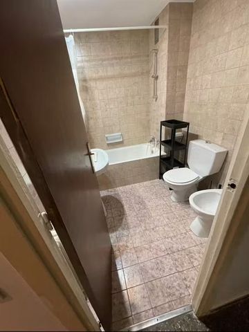 Avinguda de la Riera de Cassoles, Barcelona, Catalonia 08012 - Photo 2