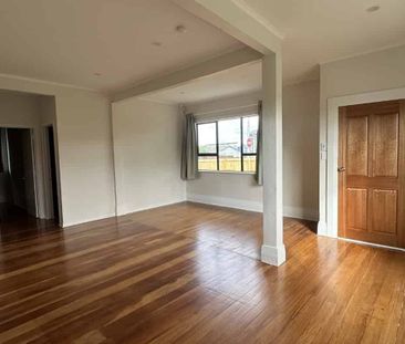 BIG HOUSE NEEDING BIG FAMILY - Photo 5