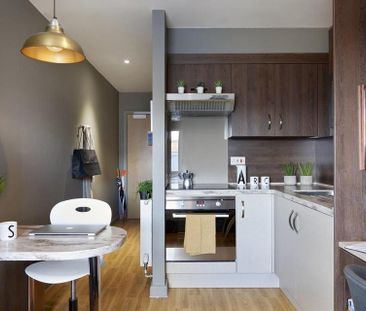 1 bedroom private hall to rent - Photo 3