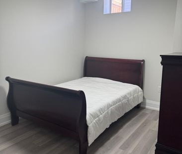 For Lease - 18 observatory Crescent, Brampton, Ontario - Photo 6