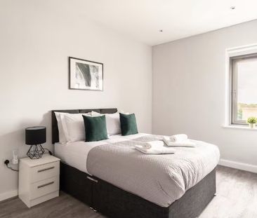 Crosby Road North, Liverpool, L22 - Photo 2