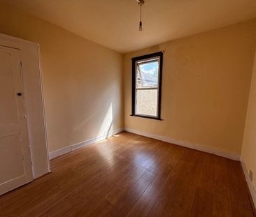 Room in a Shared House, Margery Park Road, E7 - Photo 4