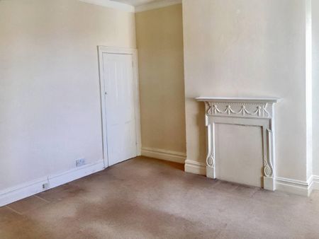 3 bedroom maisonette to rent - Photo 5