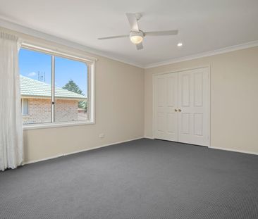 Beautifully Presented Townhouse - Photo 4