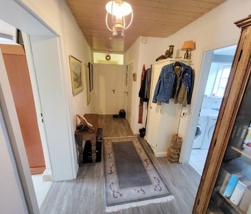 Exklusive 3-Zi.-Maisonette-Wohnung mit neuer EBK, Süd-Balkon und tr... - Foto 1