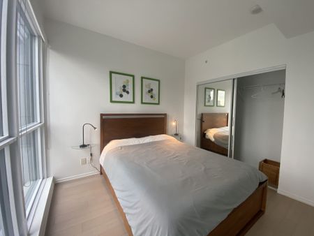 For Lease - 70 Temperance Street Unit# 3907, Toronto, Ontario - Photo 3