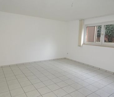 Attraktive 2,5 Raum- Souterrainwohnung ! - Photo 2