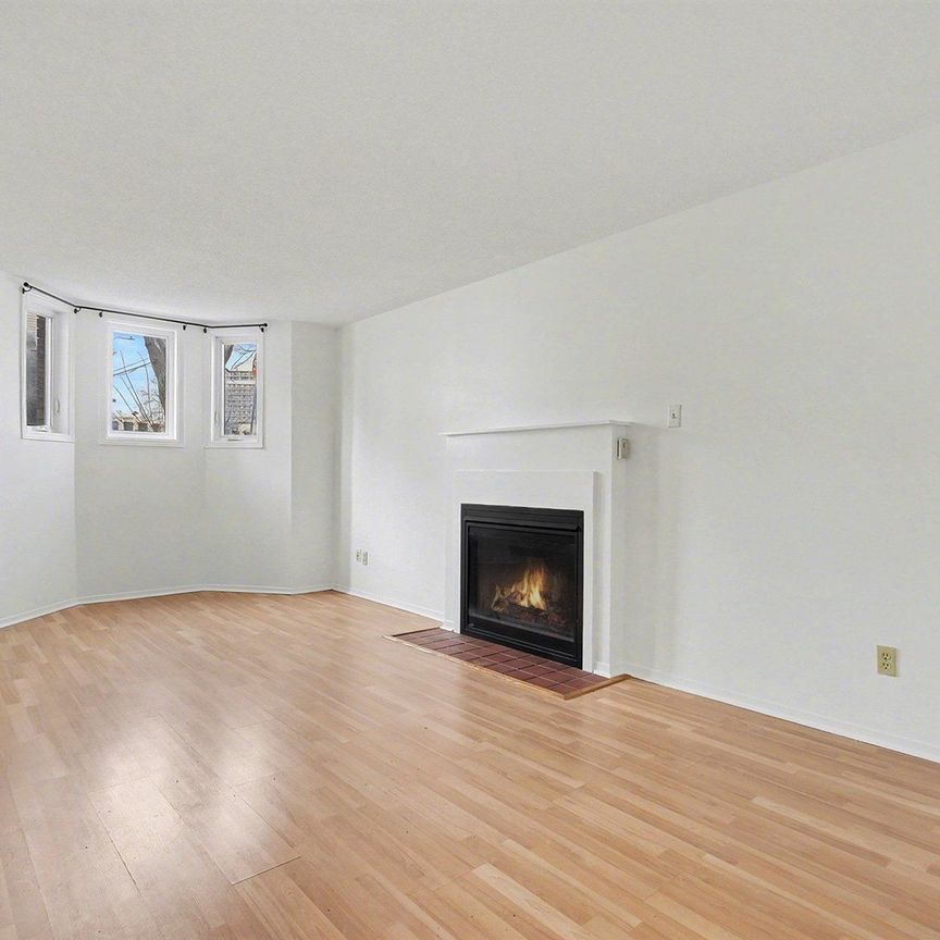 For Lease - 112 Barrette Street Unit# 1, Vanier and Kingsview Park, Ontario - Photo 1