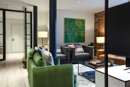 Weymouth, DT4 - Photo 3