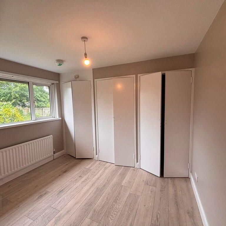 160 East Street, Newtownards, BT23 7DD - Photo 1