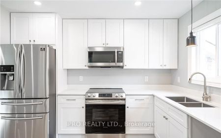 For Lease - 19 Loon Avenue Unit# Main Floor, Barrie, Ontario - Photo 2