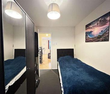 Dadswood, Harlow, CM20 - Photo 2