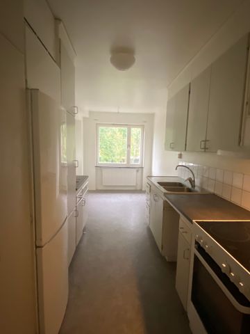 Salthällsvägen, Blomstermåla - Foto 3