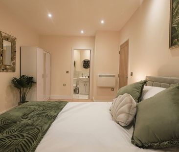 2 Bed Flat, Oceana Boulevard, SO14 - Photo 5