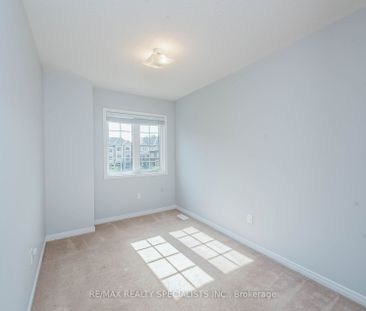 For Lease - 66 Harwood Avenue, Ajax, Ontario - Photo 6