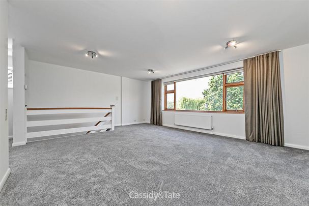 4 bedroom detached house to rent - Photo 1