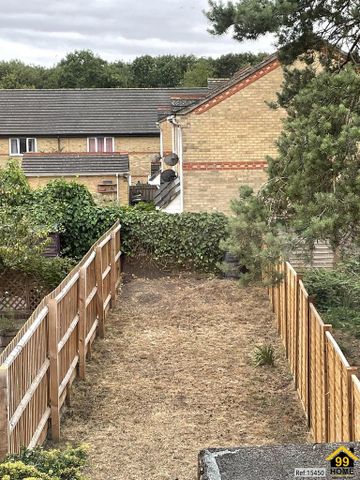 3 bedroom terraced house to rent - Photo 2