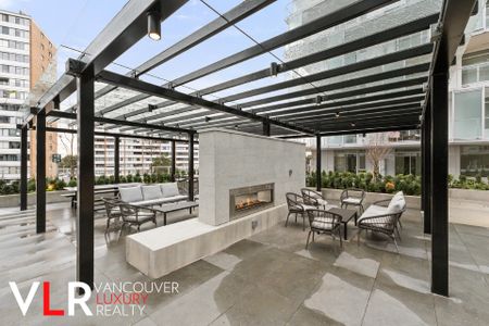 Condo in Richmond, BC - Photo 5