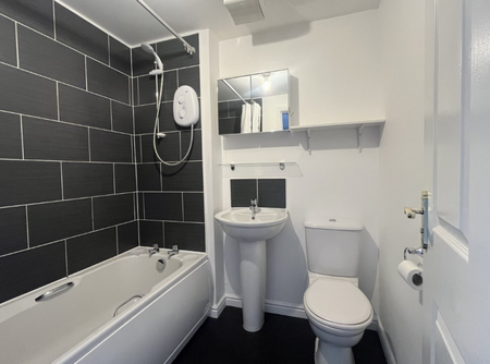 2 bedroom terraced house to rent - Photo 3