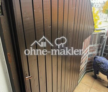 Hochattraktive 2,5-Zimmer-Dachgeschosswohnung, sehr hell und mit Ba... - Photo 1