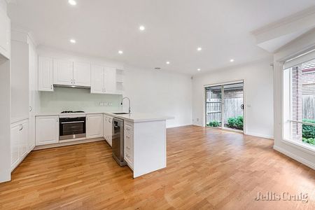 6/1248 North Road, Oakleigh South - Photo 2