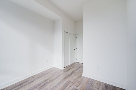 For Lease - 2475 Old Bronte Road Unit# 807, Oakville, Ontario - Photo 3