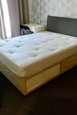 Room in a Shared House, Carisbrooke Road, B17 - Photo 1