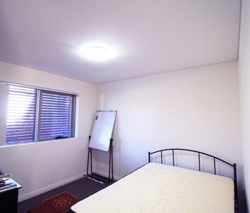 Comfortably Spacious Apartment Close To Everything You Could Possib... - Photo 3