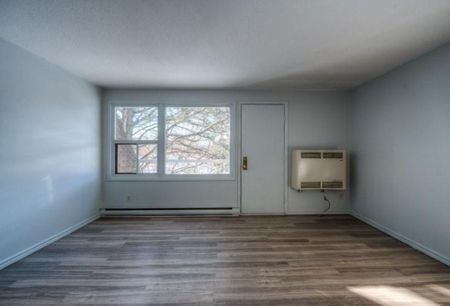 For Lease - 1200 Courtland Avenue Unit# 42, Kitchener, Ontario - Photo 5