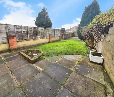 3 bedroom terraced house to rent - Photo 2