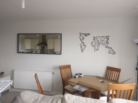 2 Bed Flat, Hallam Court, CR0 - Photo 4