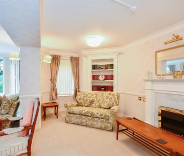 1 bedroom retirement property to rent - Photo 2